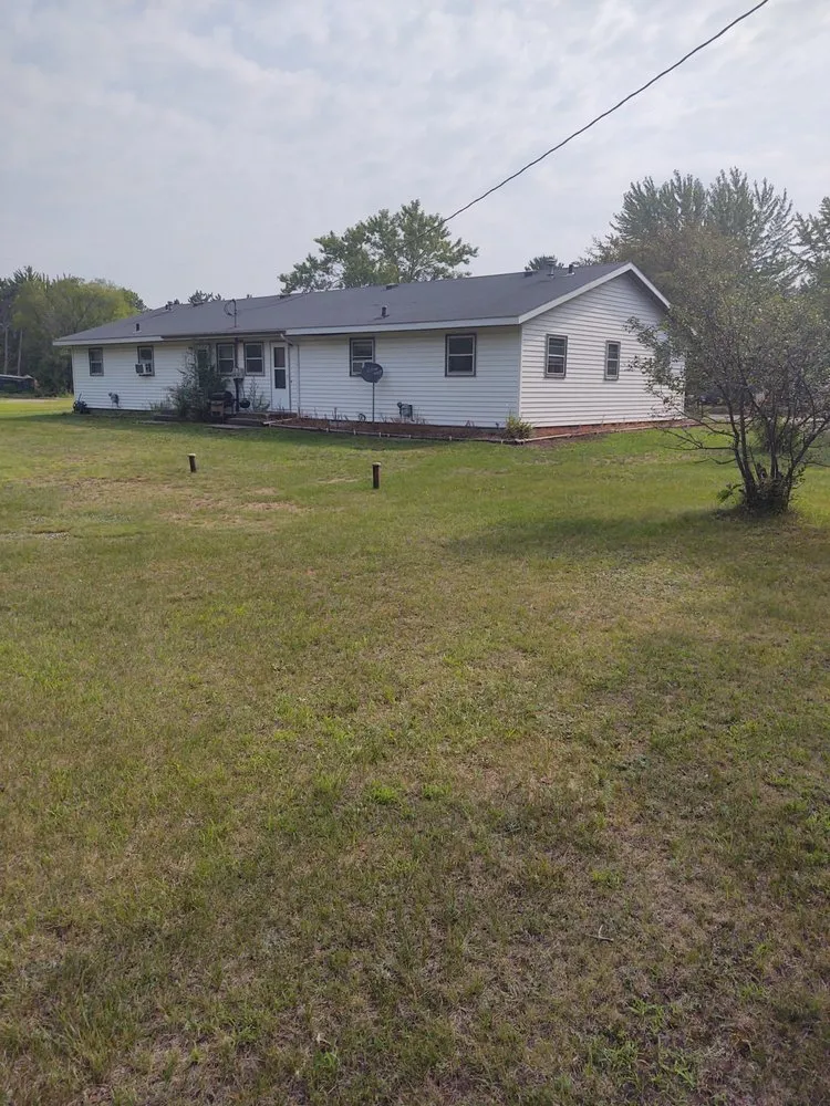 Top-rated yard maintenance for beautiful yards in Eau Claire, WI by Precision Plus Lawncare