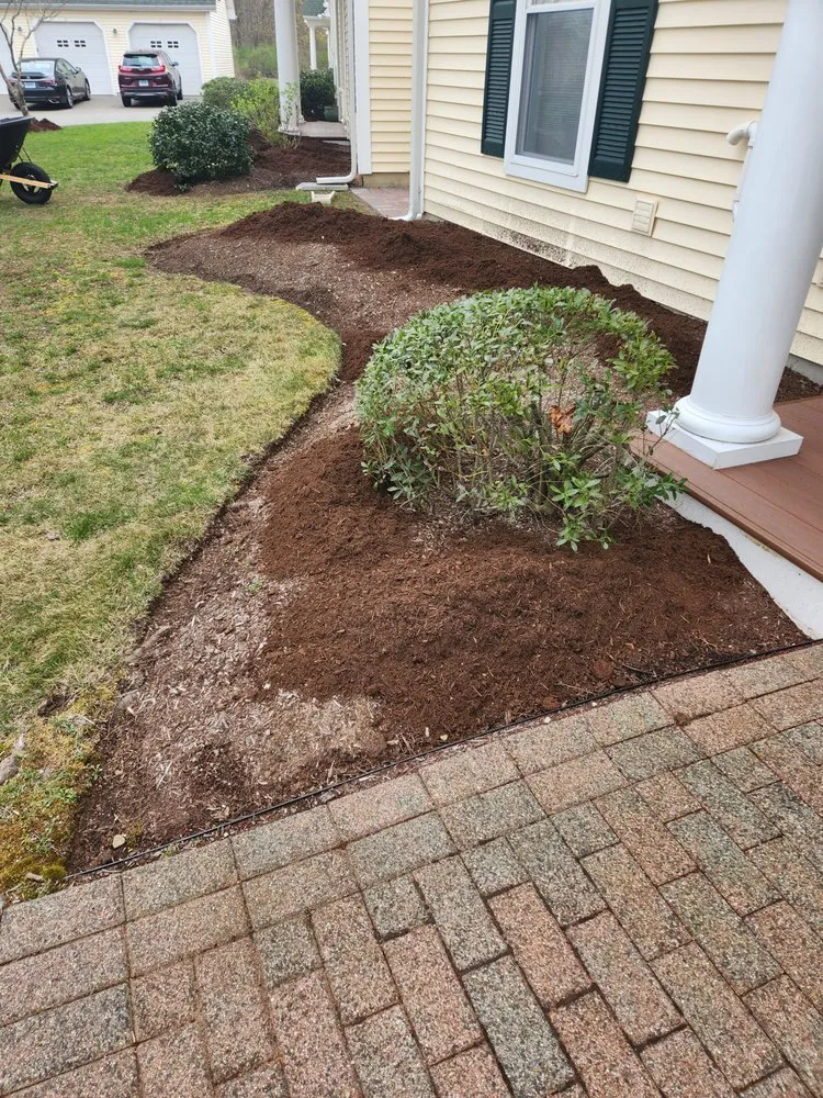 Local landscape design experts serving Old Lyme, CT - Precision Sealcoating & Landscaping