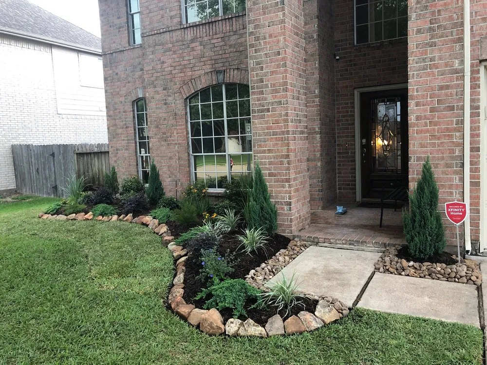 Top-rated landscaping services for beautiful yards in Pearland, TX by Precision Tree and Landscaping