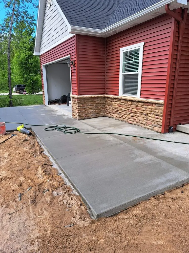 Expert landscaping services experts serving Prescott, MI - Preferred Concrete
