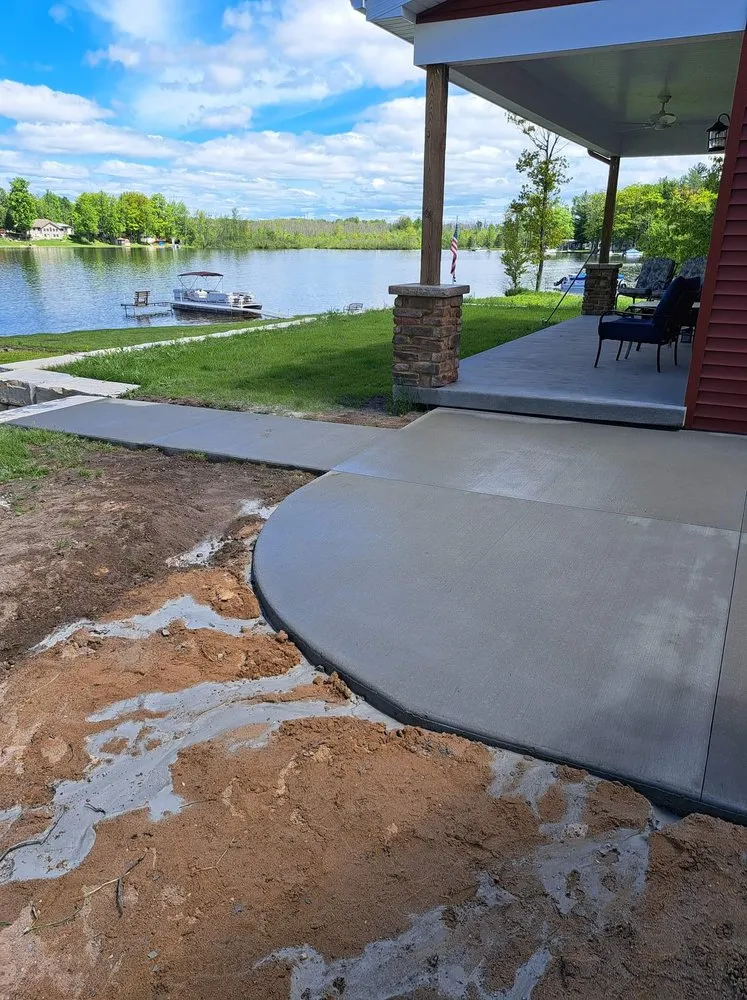 Custom lawn mowing service experts serving Prescott, MI - Preferred Concrete