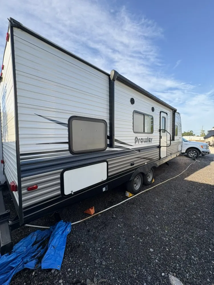 Custom residential landscaping in Metairie, LA by Premier Auto Detailing