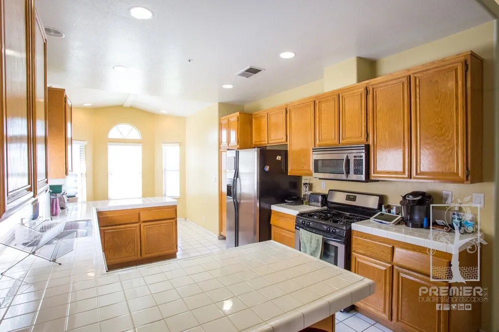 Professional garden landscaping for residential properties in Fountain Valley, CA by Premier Builders and Hardscape