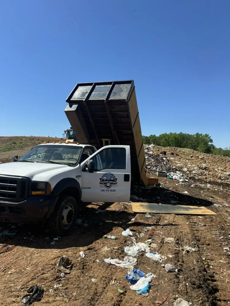 Professional yard maintenance experts serving Bridgewater, VA - Premier Cleaning Services