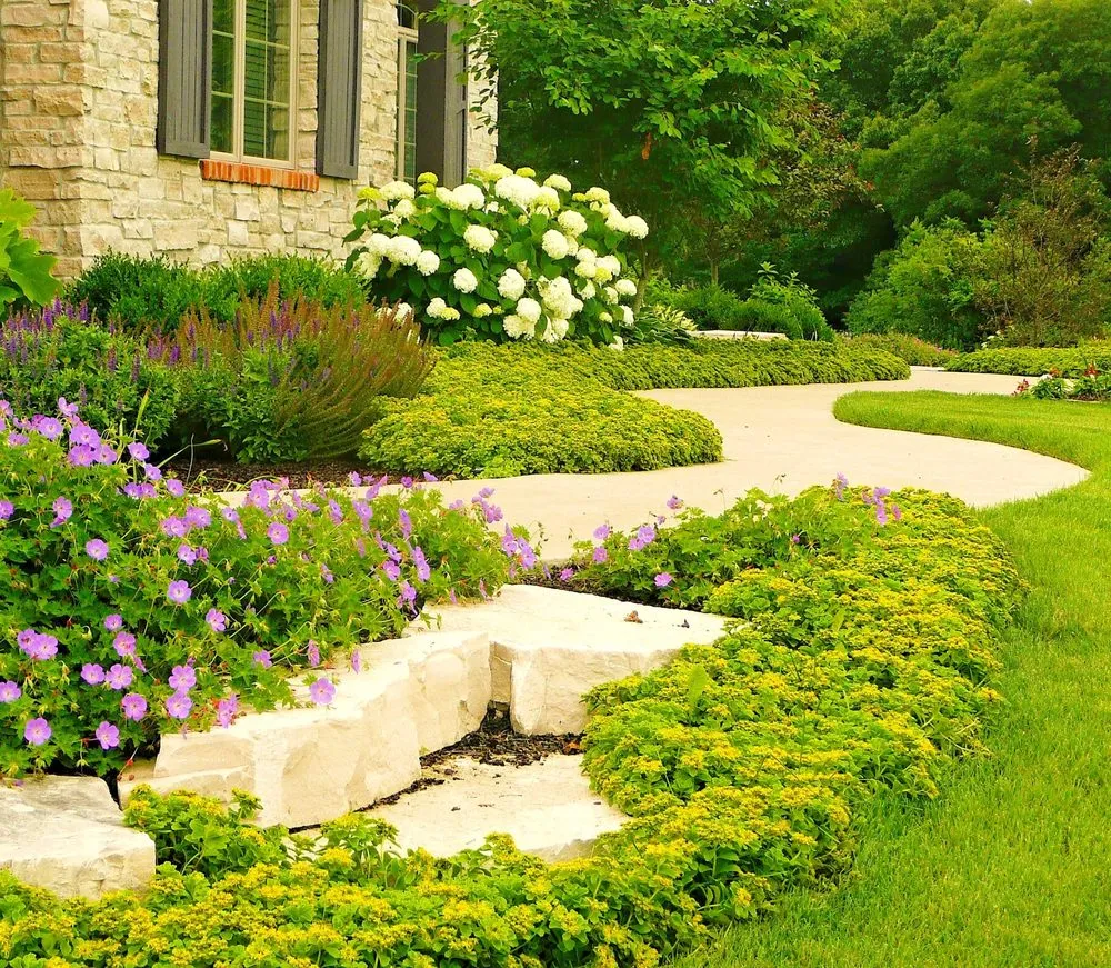 Reliable landscaping services in Congerville, IL - Premier Garden Design