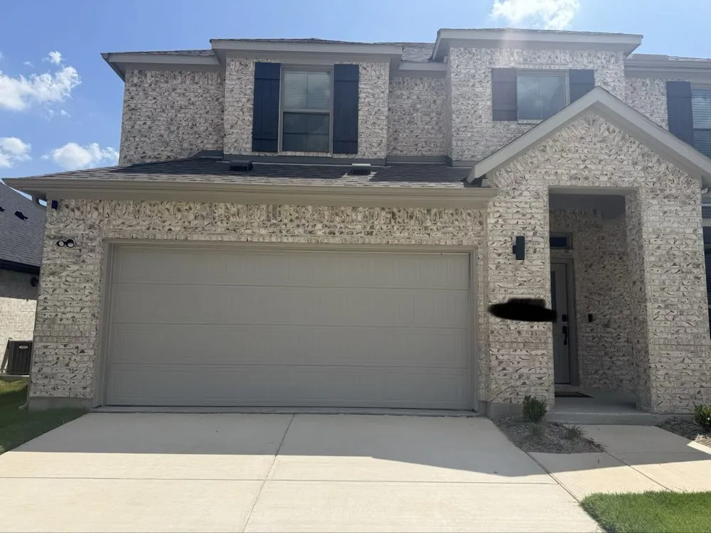 Custom lawn mowing service experts serving McKinney, TX - Premier General Services