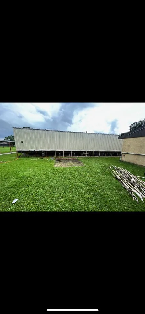 Local landscaping services for beautiful yards in Baton Rouge, LA by Premier Green