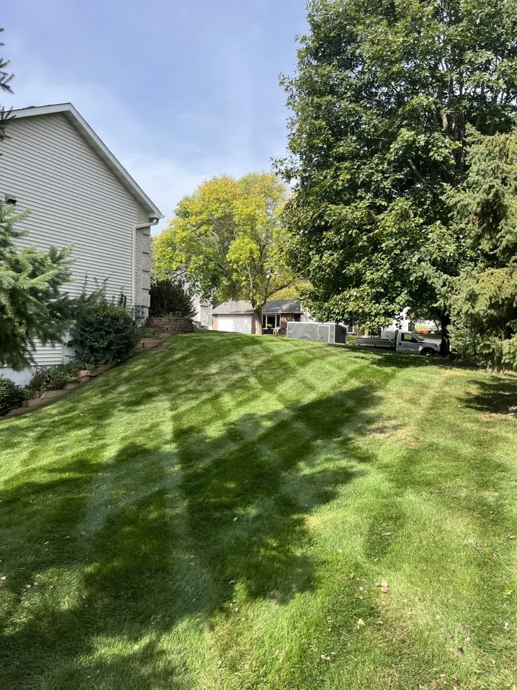 Expert landscape installation experts serving Bloomington, MN - Premier Grounds