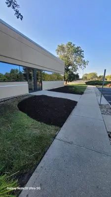 Premier Grounds Services Logo