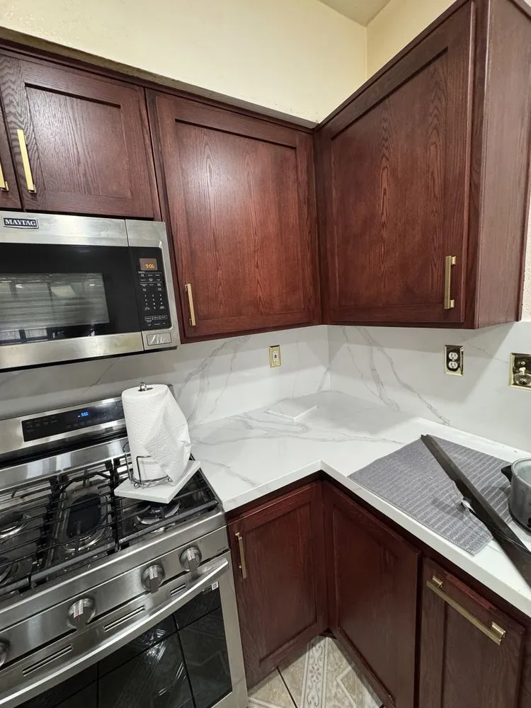 Custom outdoor landscaping in Los Angeles, CA by Premier Hi End Builders