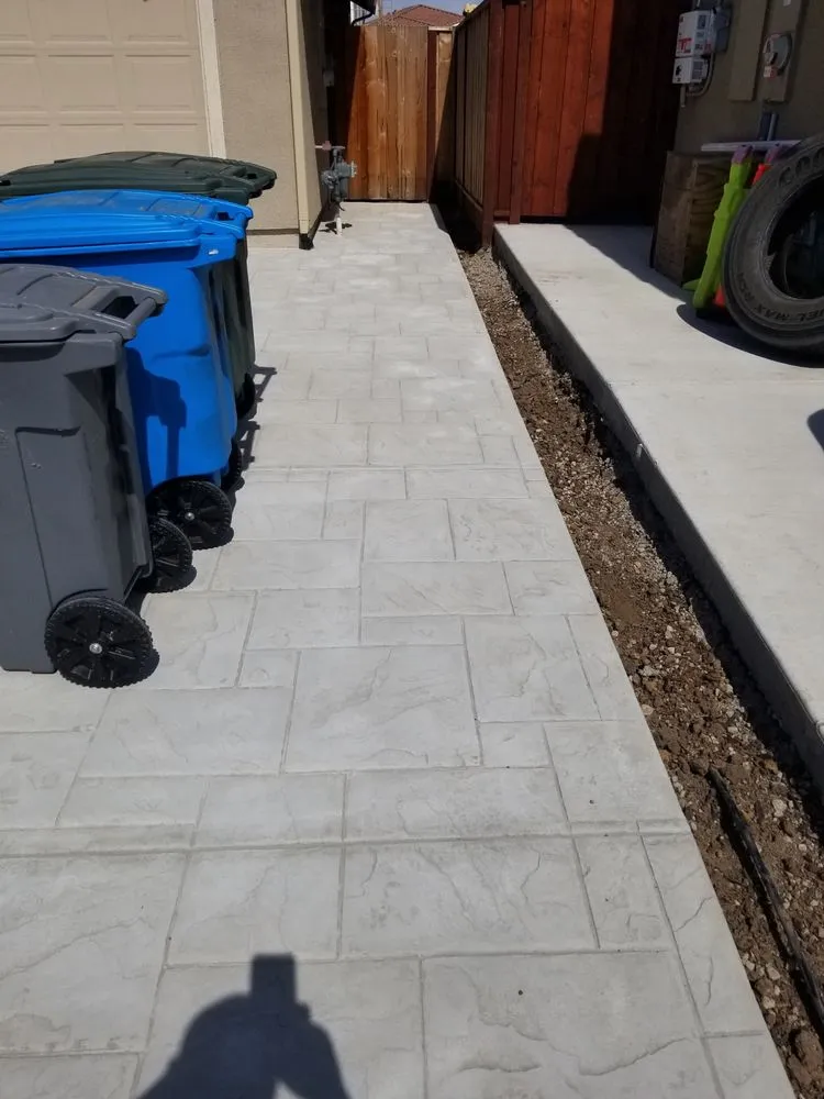 Expert yard maintenance in Hollister, CA by Premier Landscape