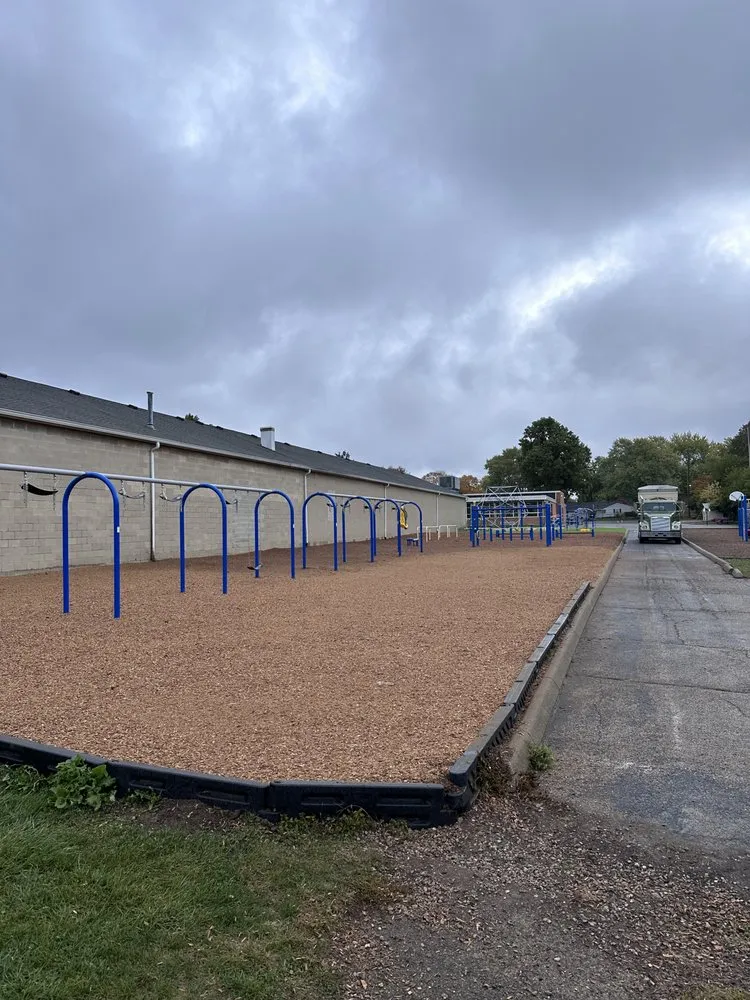 Affordable outdoor landscaping experts serving Fairfield, OH - Premier Landscape Maintenance