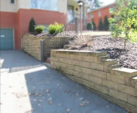 Custom lawn mowing service experts serving Bridgeville, PA - Premier Landscape Services