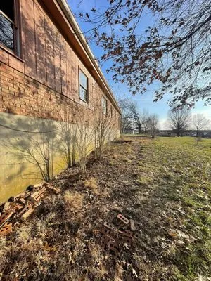 Premier landscape services Logo