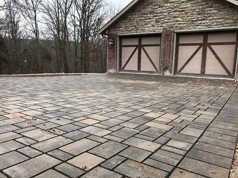 Affordable landscape installation experts serving Branson, MO - Premier Landscapes