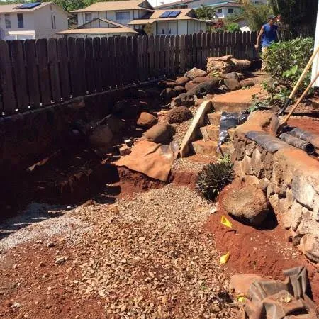 Reliable lawn care service experts serving Honolulu, HI - Premier Landscaping & Design