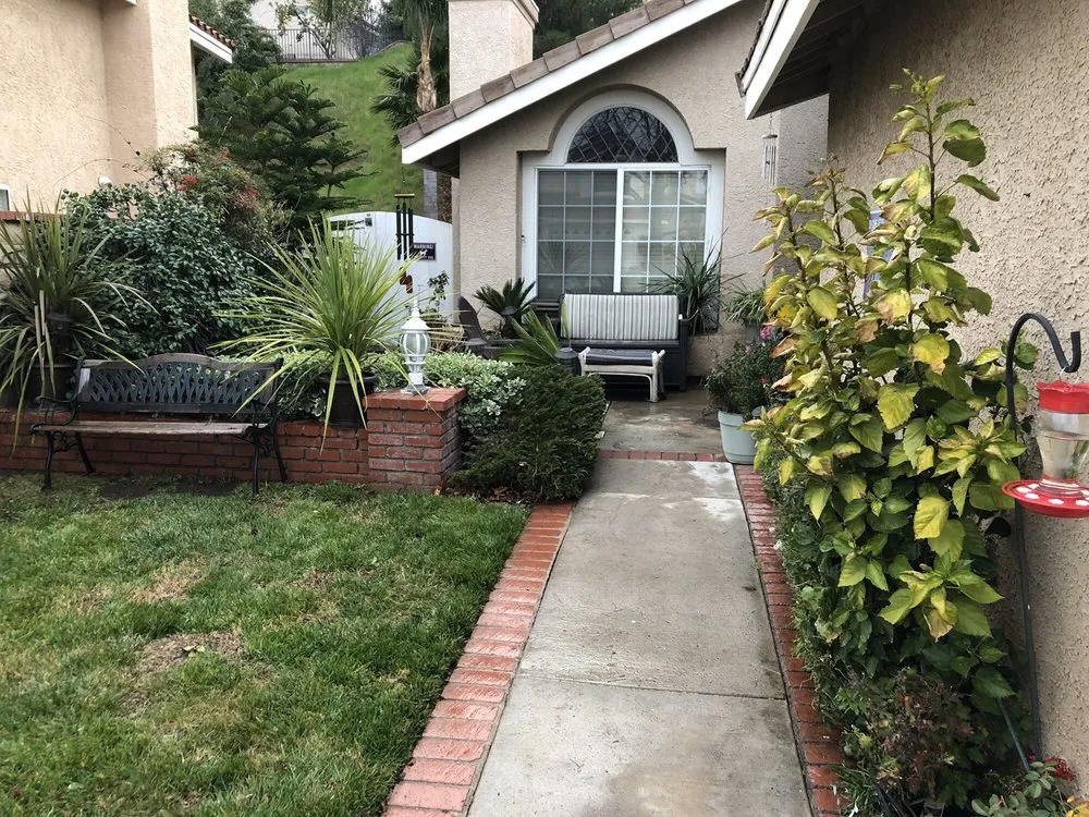 Professional yard cleanup service for beautiful yards across Santa Clarita, CA - Premier Landscaping and Gardening service