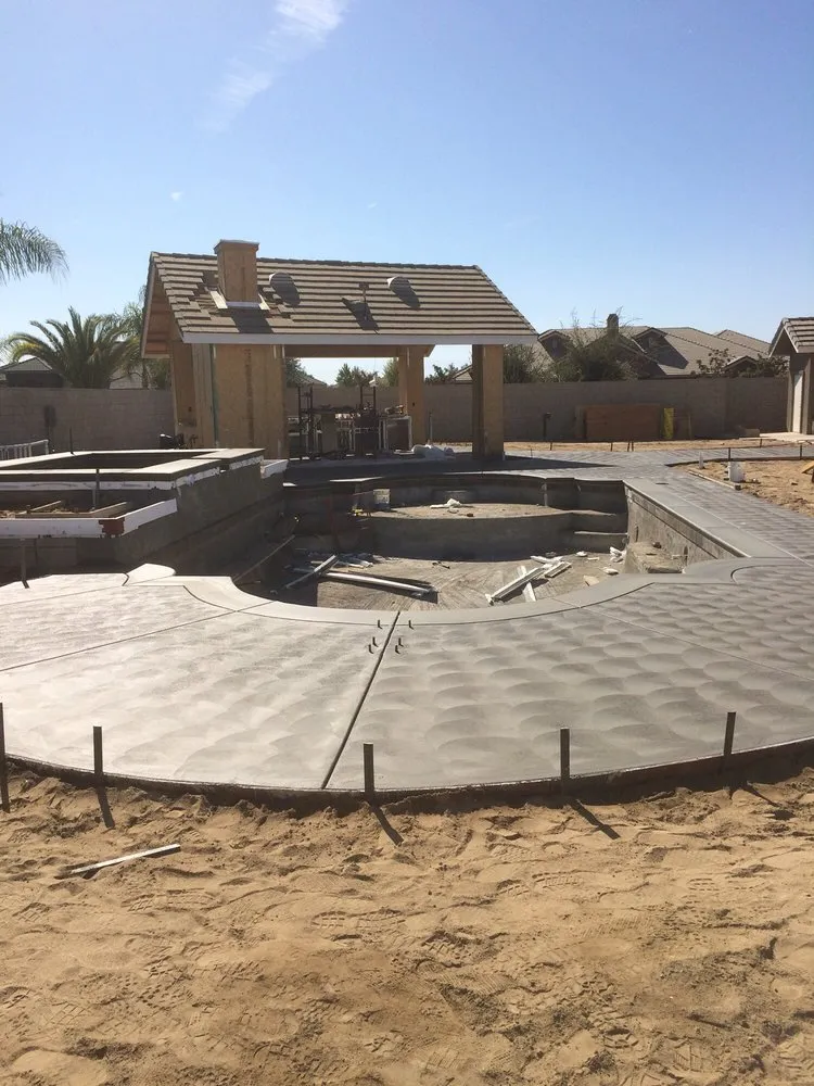 Professional lawn care service for homes across Bakersfield, CA - Premier Landscaping