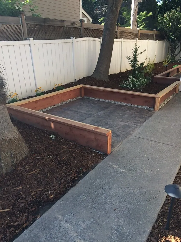 Top-rated residential landscaping in Bakersfield, CA by Premier Landscaping