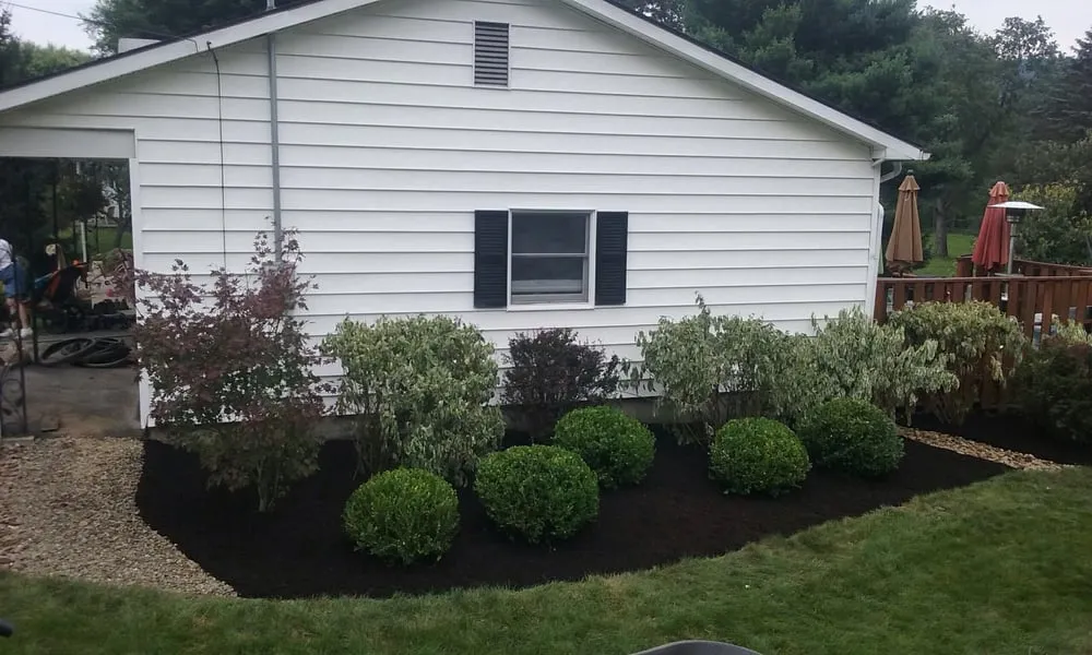 Expert garden landscaping experts serving Big Flats, NY - Premier Landscaping
