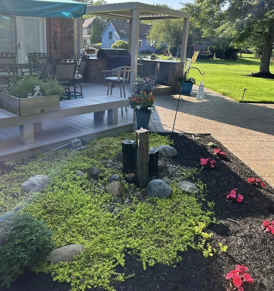 Trusted yard maintenance experts serving Cleveland, OH - Premier Landscaping