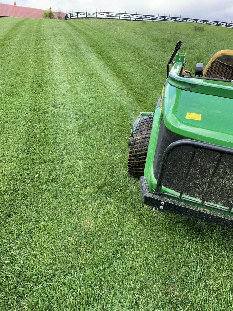 Custom yard maintenance experts serving Middletown, VA - Premier Landscaping