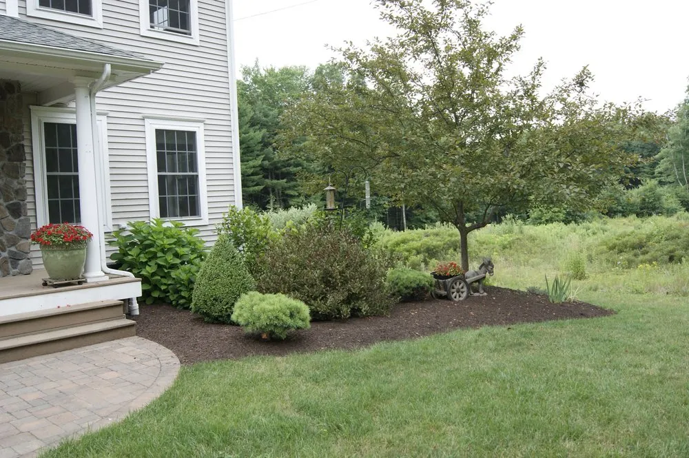 Affordable garden landscaping in Stafford Springs, CT - Premier Landscaping