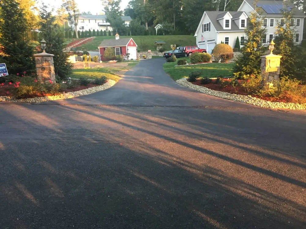 Expert landscaping services experts serving Stafford Springs, CT - Premier Landscaping