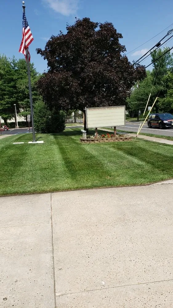 Top-rated outdoor landscaping in Beverly, NJ by Premier Lawn Care