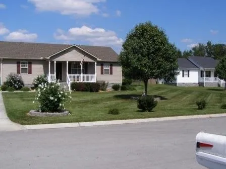 Professional yard cleanup service for beautiful yards in Manchester, TN by Premier Lawn Care