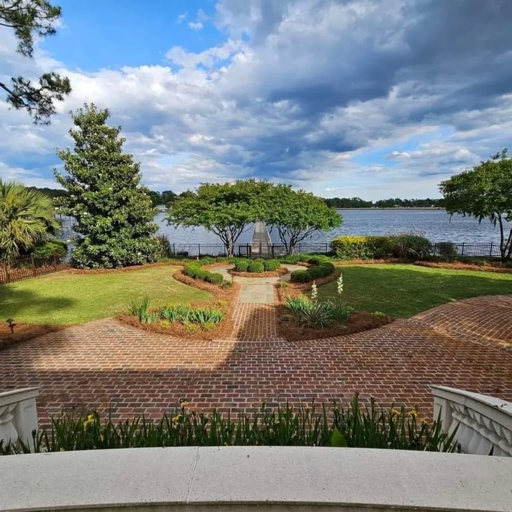 Local garden landscaping for outdoor upgrades in New Bern, NC by Premier Lawns of New Bern