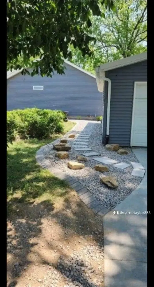 Top-rated yard maintenance in Chatham, IL - Premier Outdoor Creations