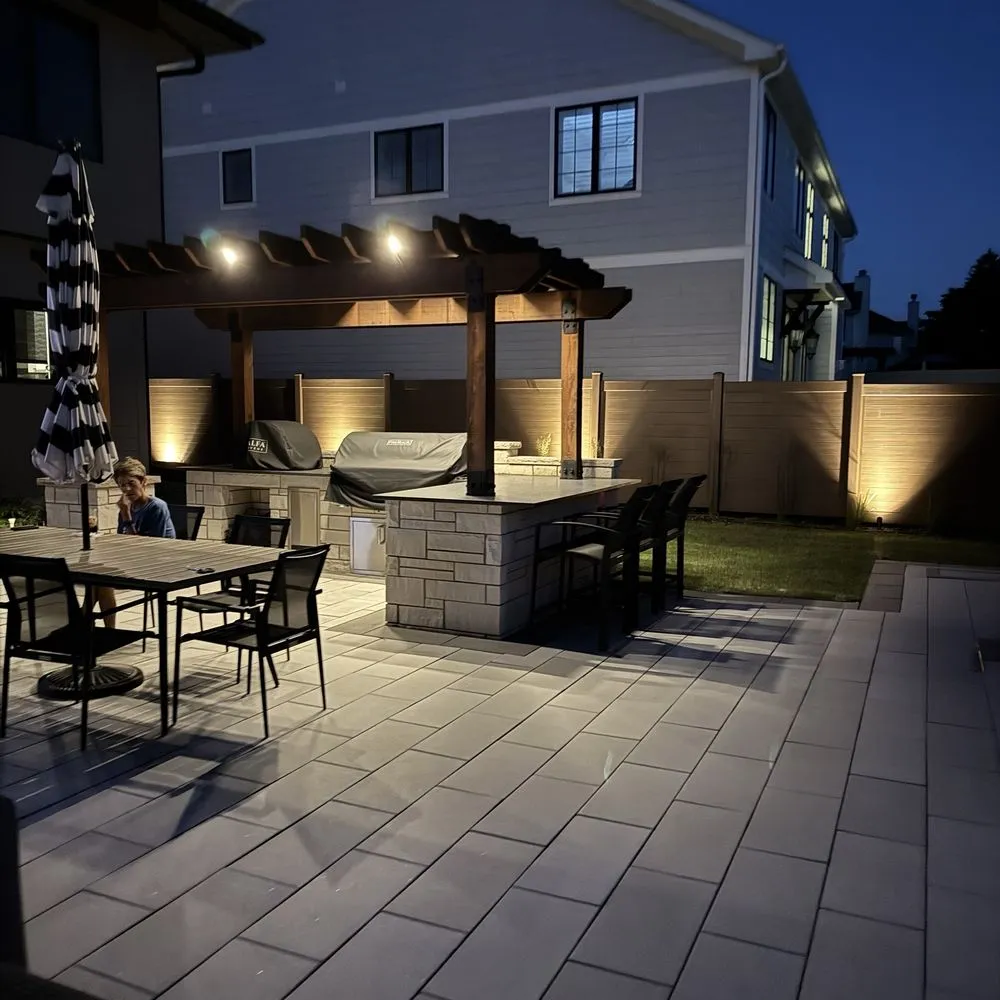 Professional landscape design experts serving Elmhurst, IL - Premier Outdoor Environments, Inc