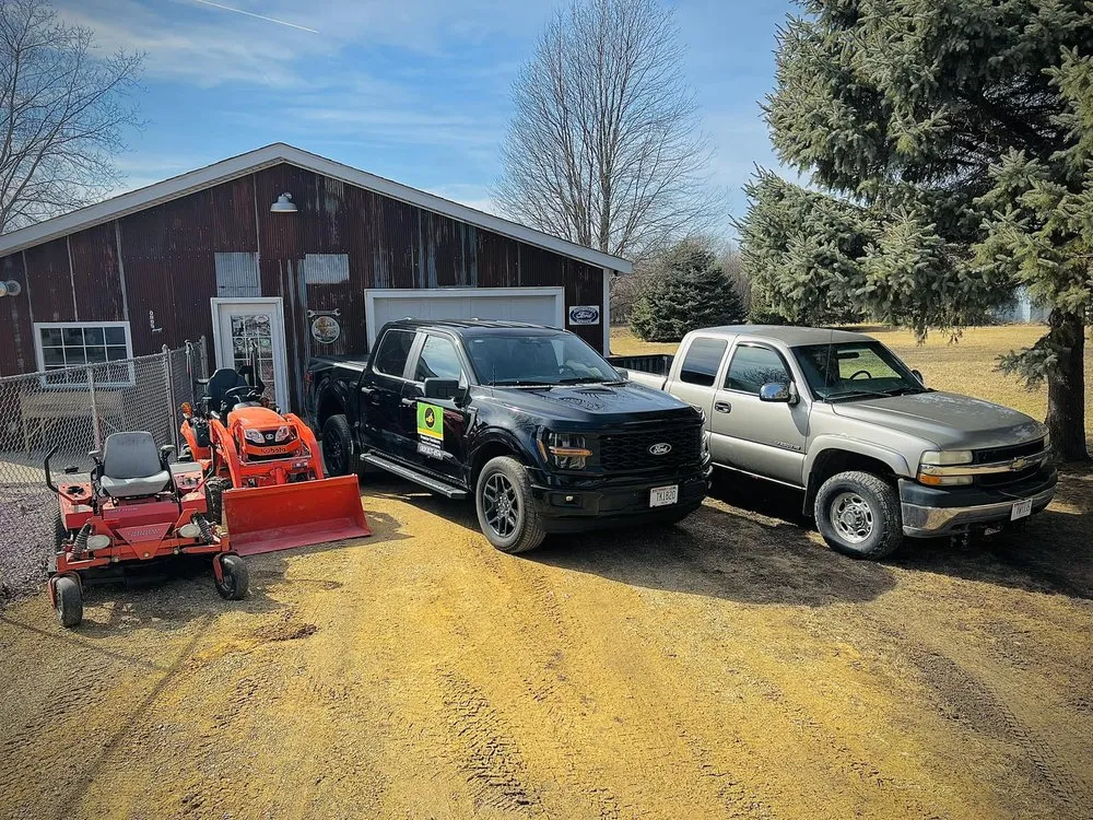 Local yard cleanup service in Footville, WI - Premier Outdoors