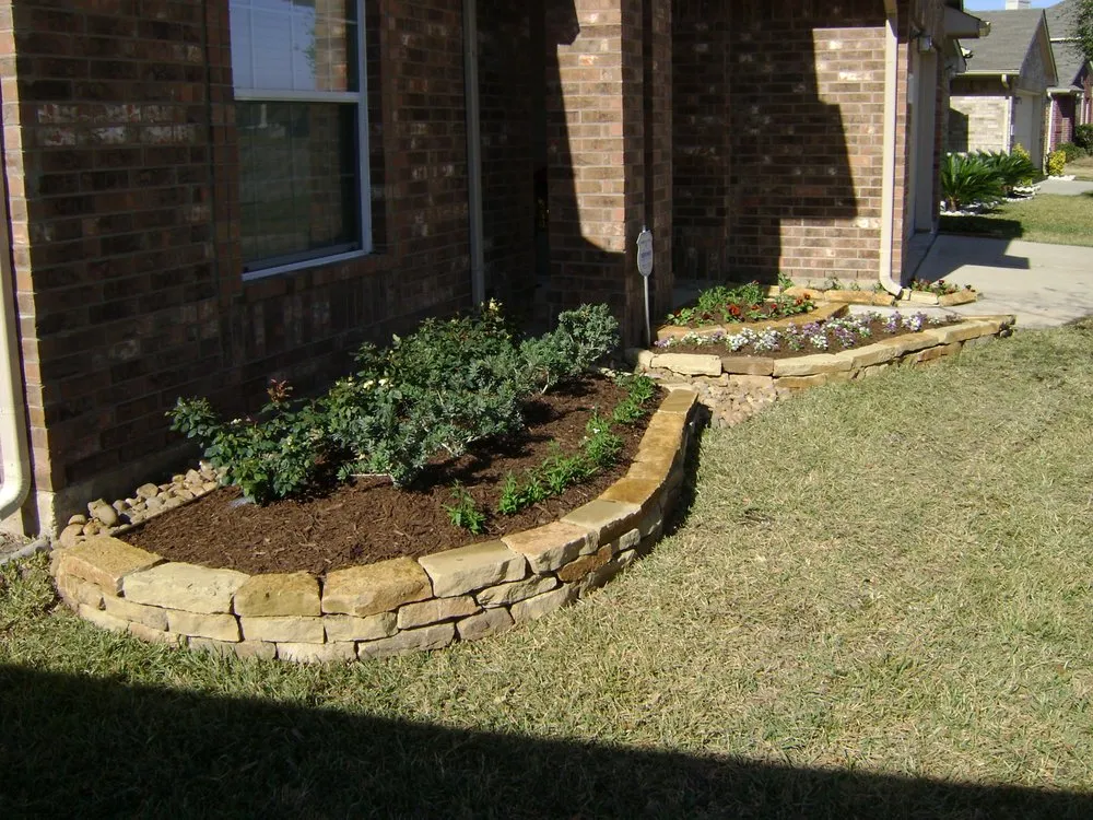 Reliable garden landscaping in Alexander City, AL by Premier Outdoors Landscape & Design