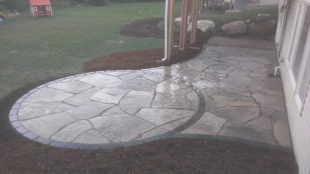 Top-rated garden landscaping in Shakopee, MN - Premier Patio and Landscape,LLC