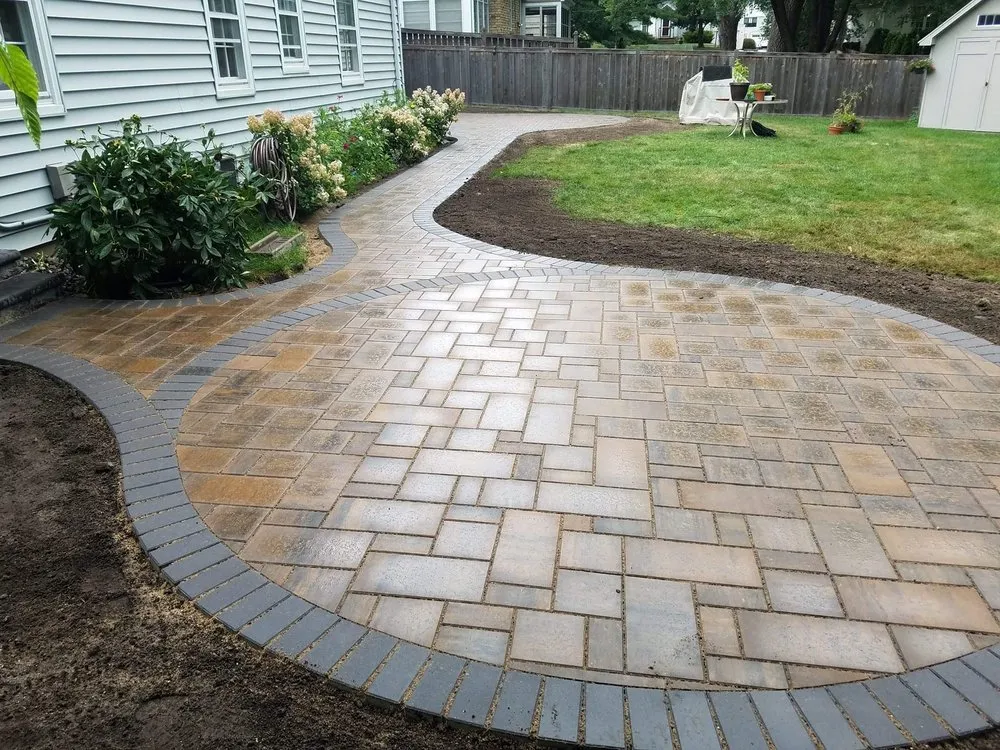 Affordable residential landscaping experts serving Shakopee, MN - Premier Patio and Landscape,LLC