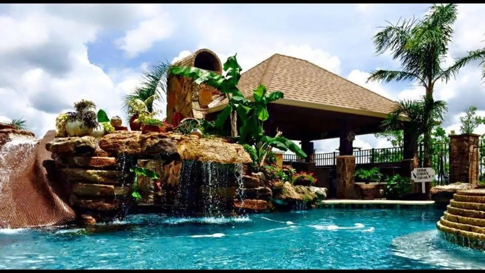 Professional lawn care service in Port Neches, TX - Premier Pools & Patios
