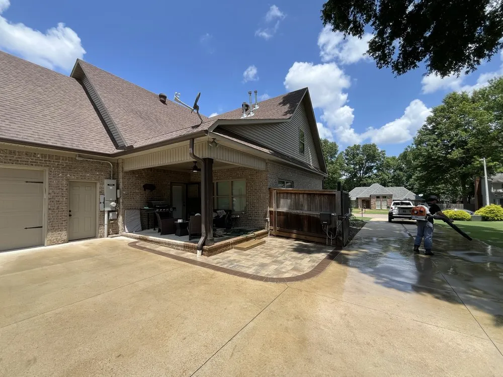 Professional yard cleanup service for homes in Medina, TN by Premier Properties