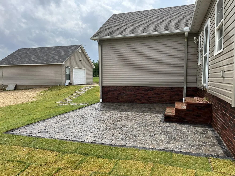 Affordable landscape design in Medina, TN - Premier Properties