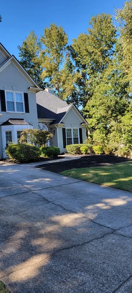 Professional yard maintenance in Atlanta, GA by Premier Rojas Landscapes LLC