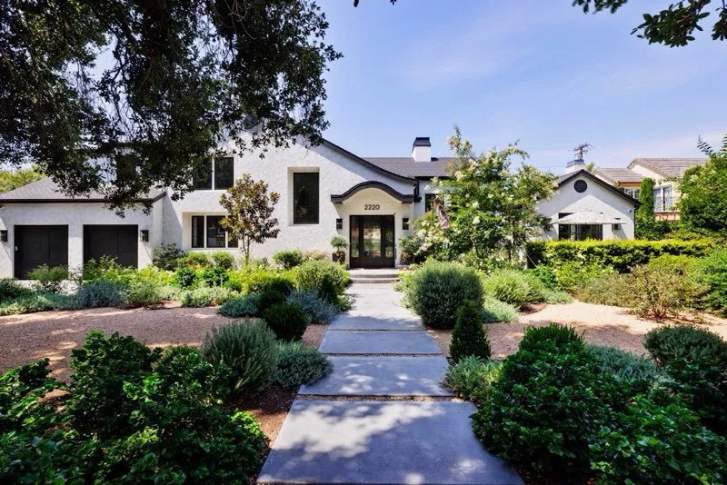 Affordable residential landscaping experts serving Santa Ana, CA - Premier Smartscape