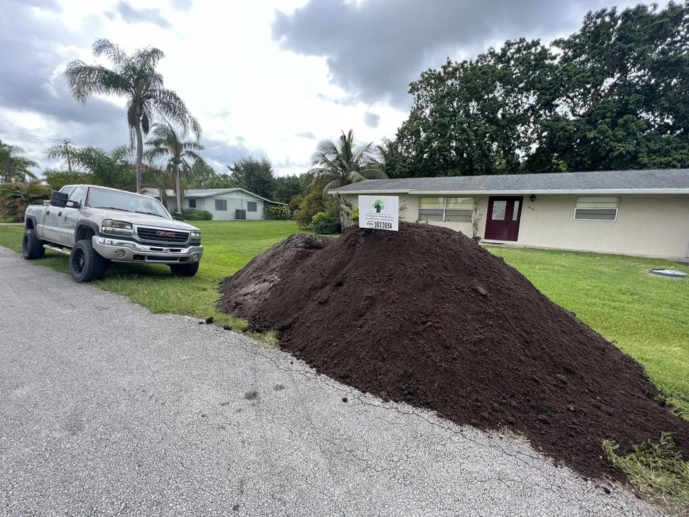 Local landscaping services experts serving Fort Pierce, FL - Premier tree and land services