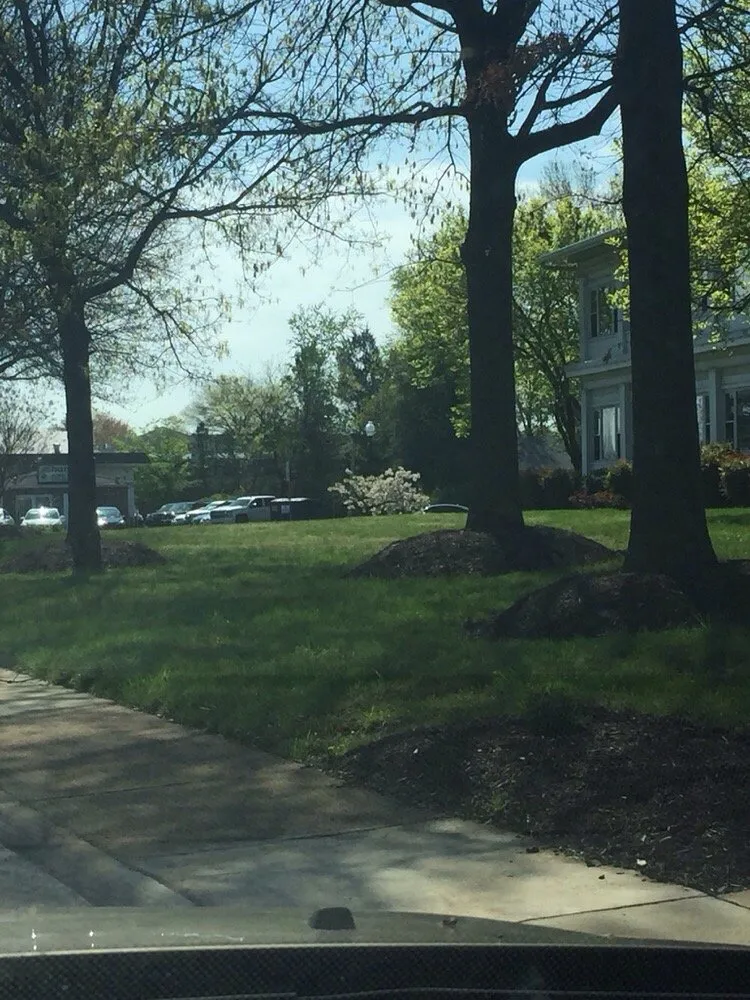 Affordable lawn mowing service experts serving Broad Run, VA - Premier Turf And Landscaping