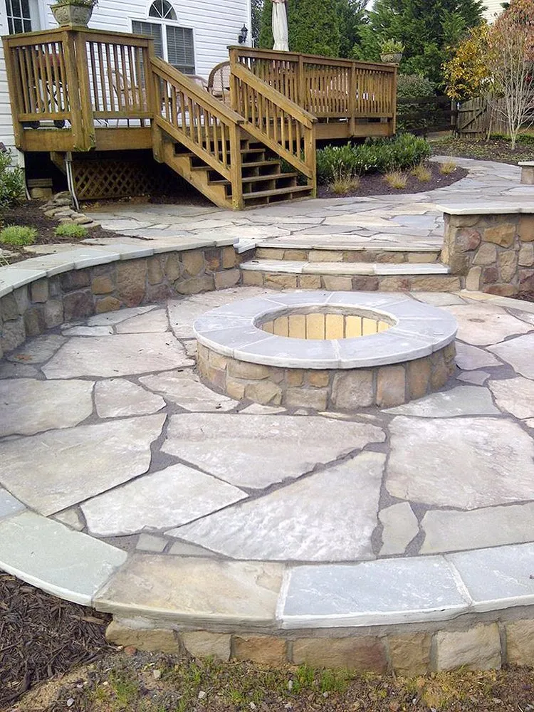 Expert garden landscaping near you in Broad Run, VA by Premier Turf And Landscaping