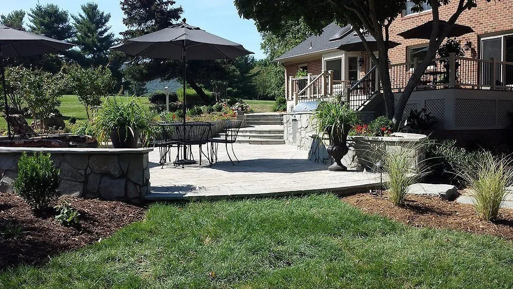 Trusted lawn care service for beautiful yards in Broad Run, VA by Premier Turf And Landscaping