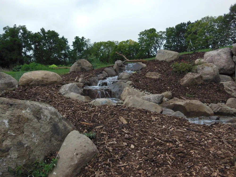 Custom yard maintenance experts serving Middlebury, IN - Premiere Aquascapes