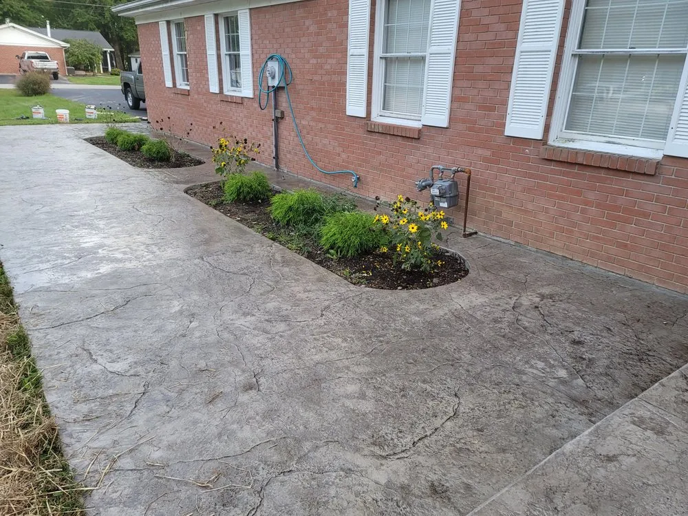 Custom yard cleanup service for homes in Georgetown, OH by Premiere Custom Designs