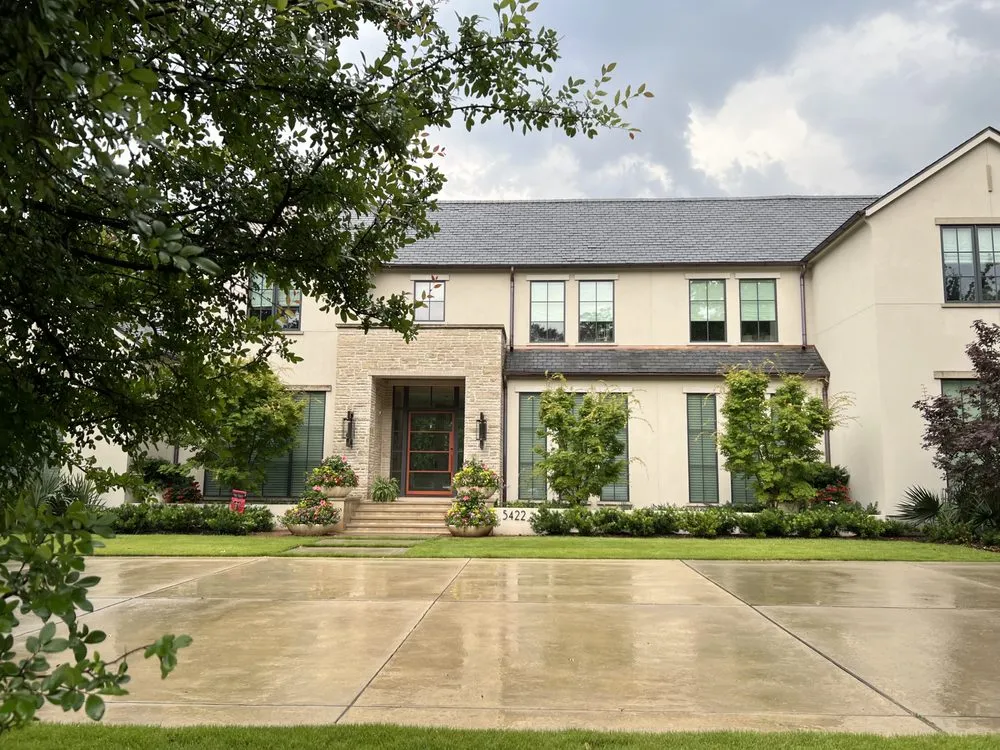 Professional landscape installation in Dallas, TX - Premium Gardens Of Texas