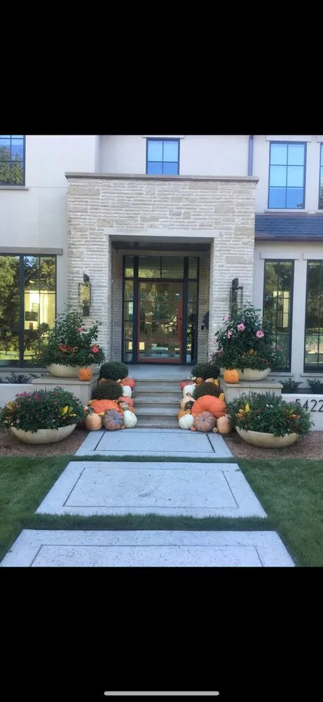 Trusted lawn mowing service with custom design across Dallas, TX - Premium Gardens Of Texas